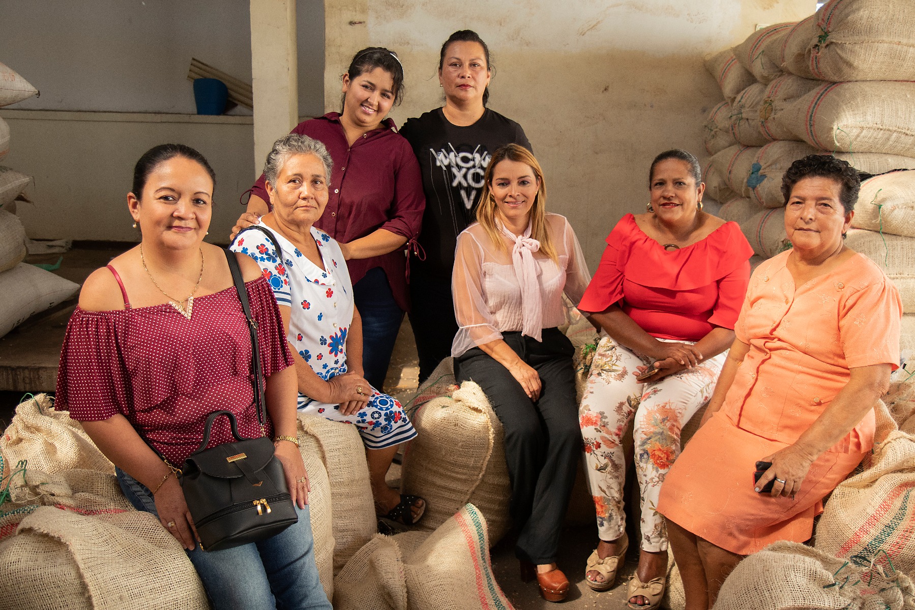 מריה אסמניה וחברות